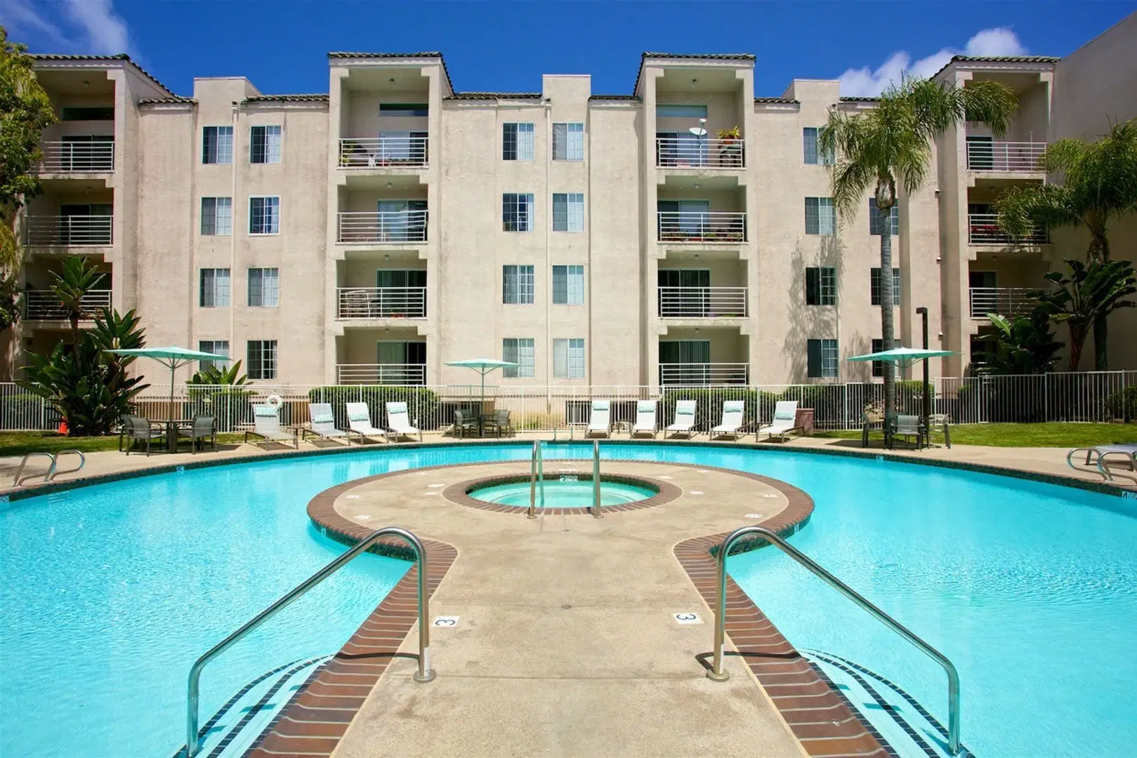 7699 Palmilla Drive, San Diego – Amenities