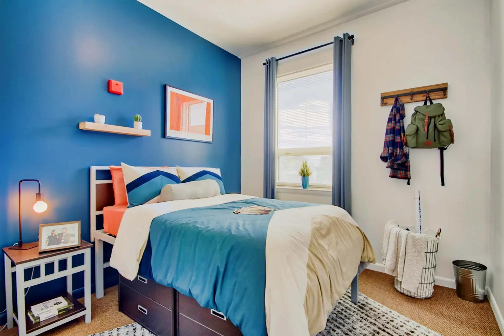 Burnham 310, Champaign – Studio | E1