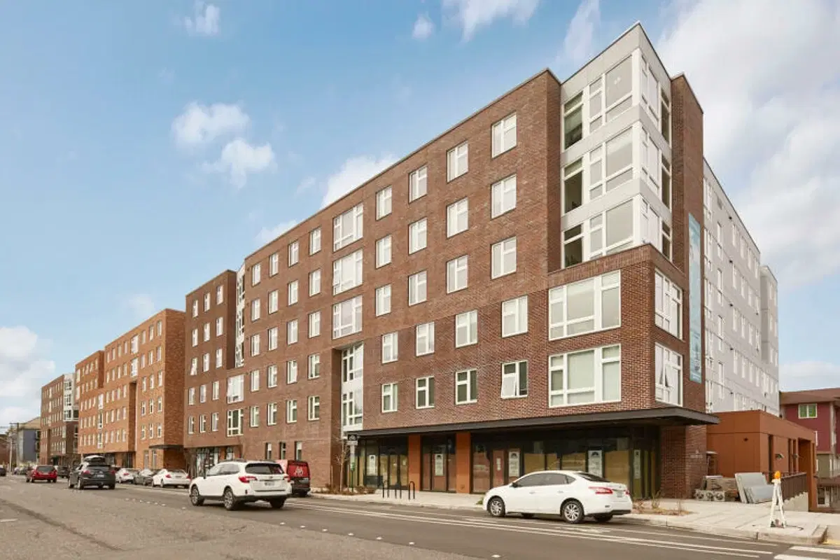 Stateside, Bellingham – Exterior