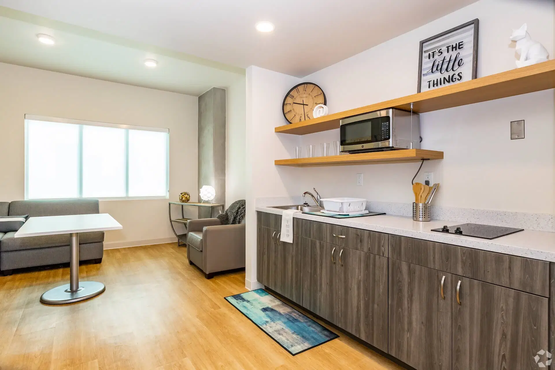 UnionWest Student Living, Orlando – Kitchen