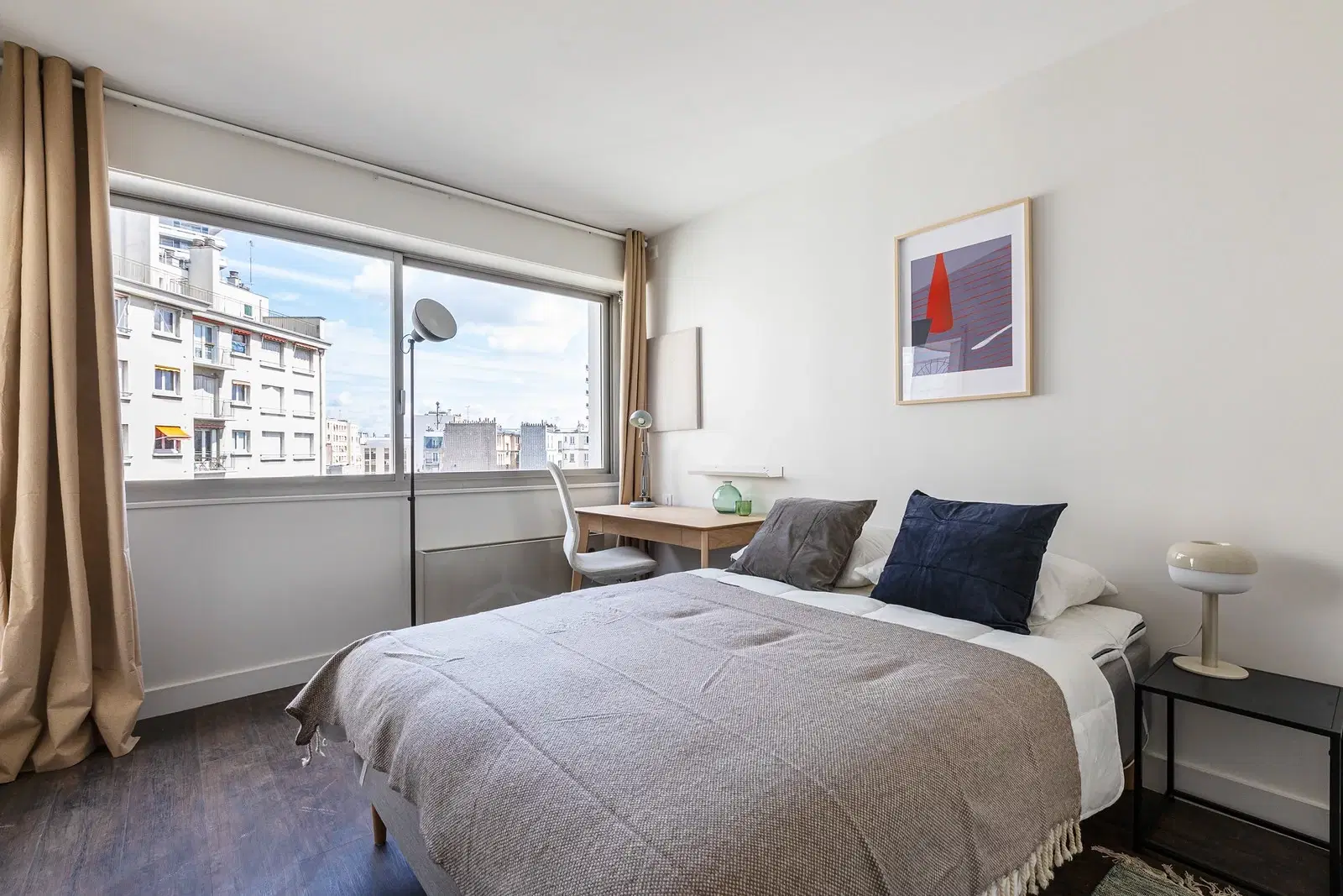 A-CLV 75007, Paris – Victor Room 1
