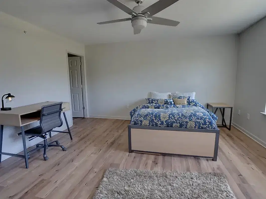 Yugo Flagstaff Grove, Flagstaff – Room in 4 Bedroom 4 Bathroom | Townhome Renovated