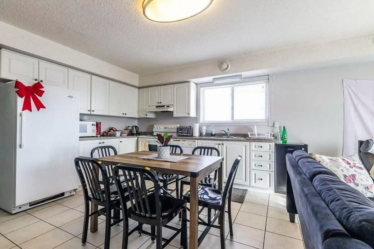 Sixty Two, Waterloo – Kitchen