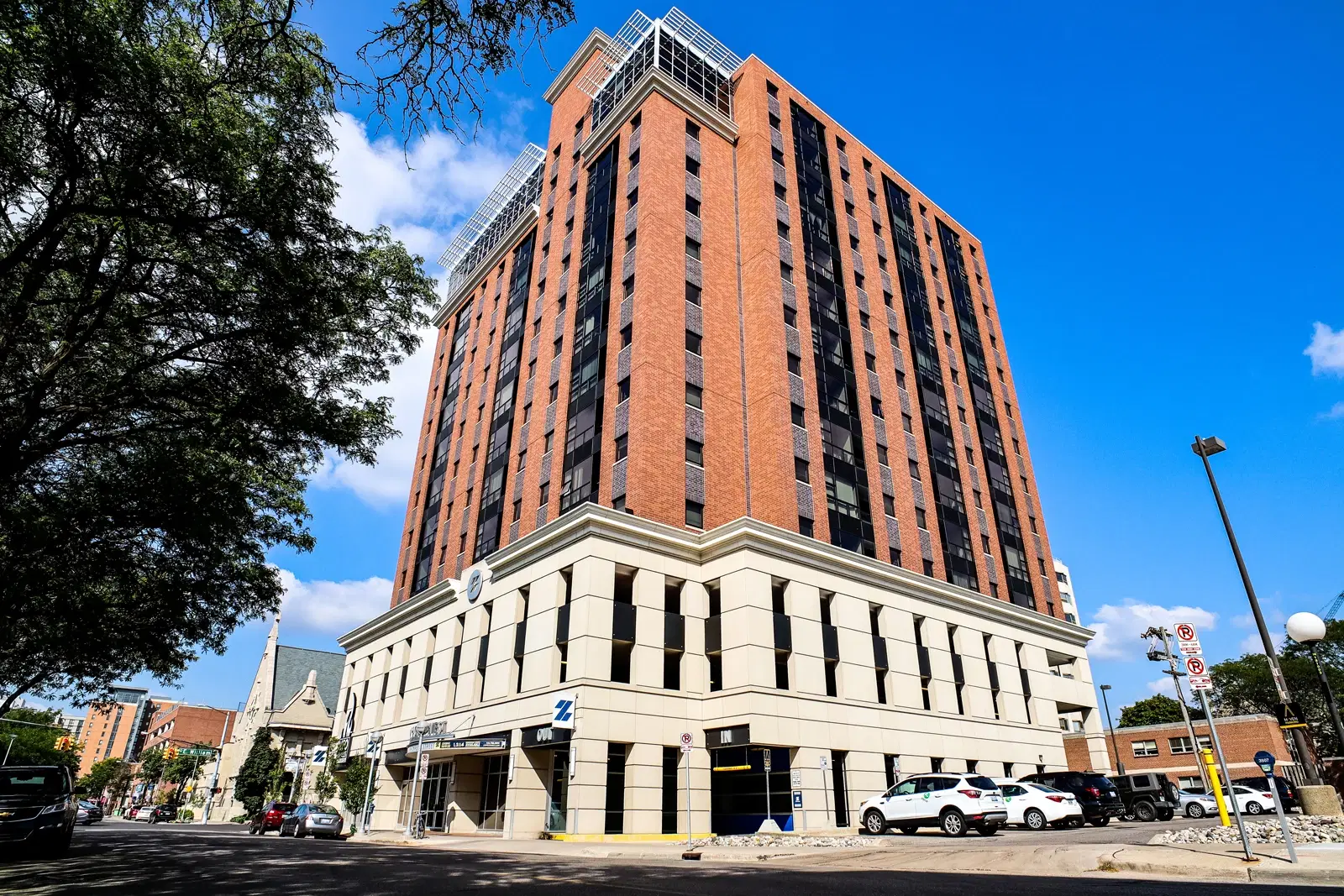 Z West, Ann Arbor – Exterior