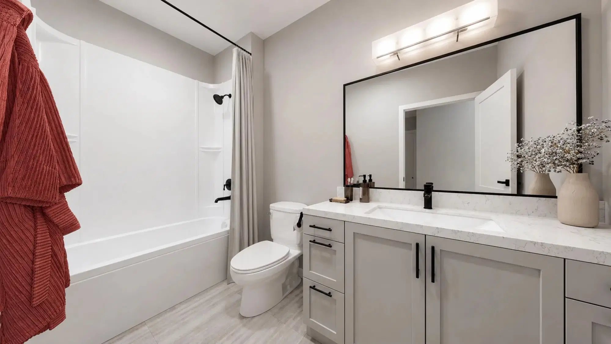 Lofts at Cascades, Tallahassee – Bathroom