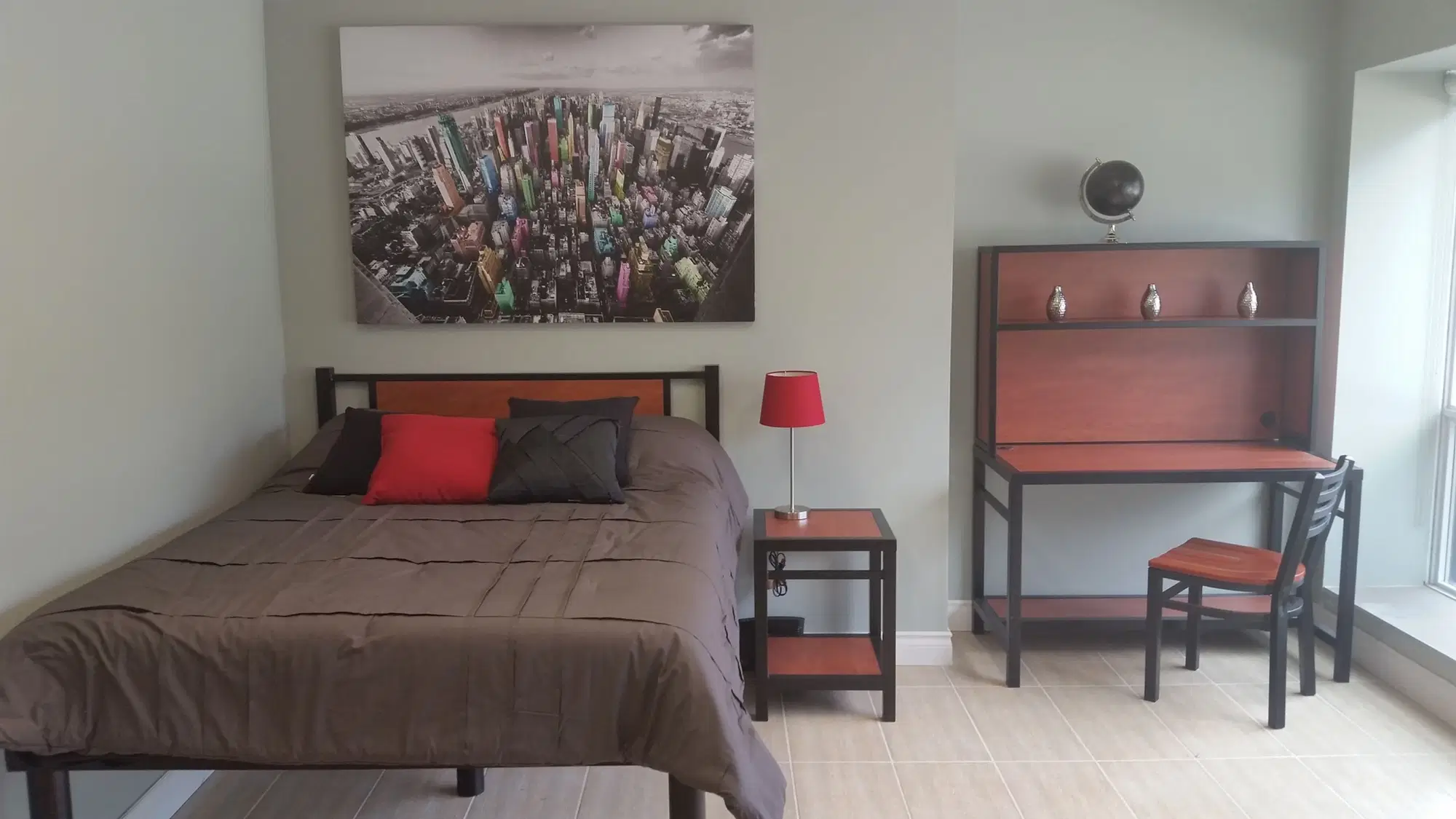 185 King St. N., Waterloo – Bedroom