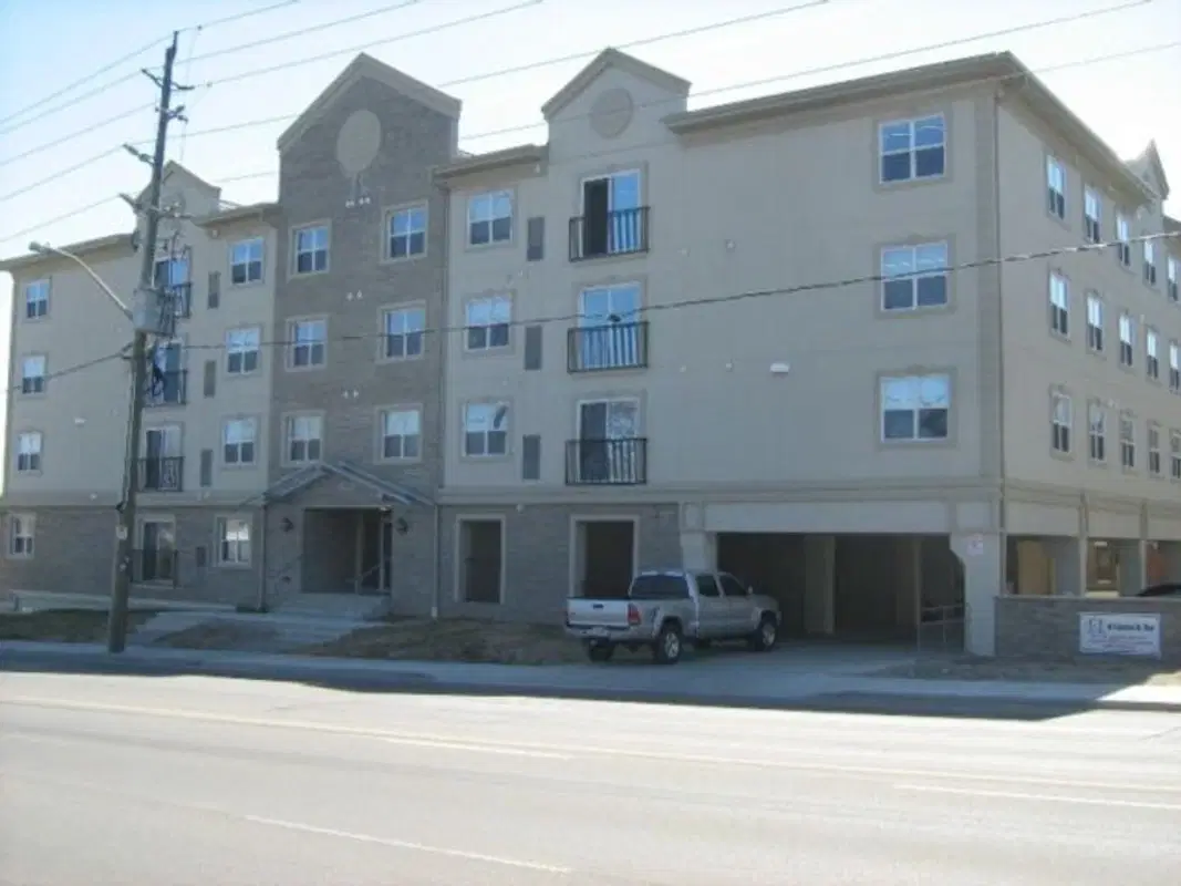 49 Columbia Street, Waterloo – Exterior