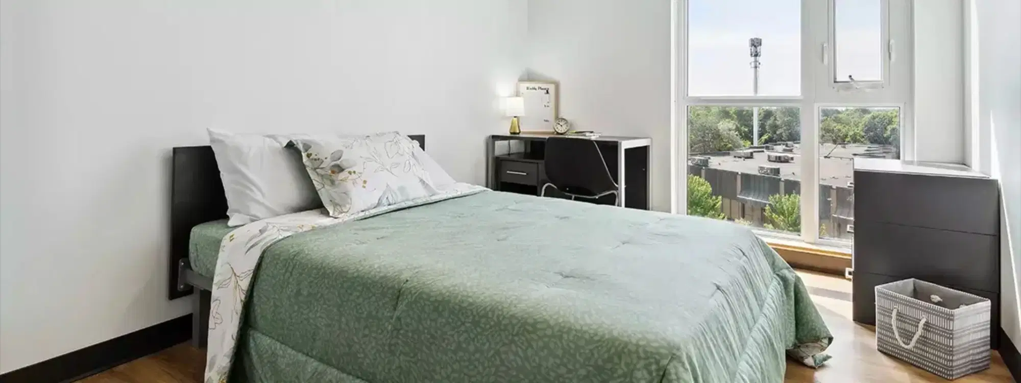 Centennial Place Residence, Toronto – 2 Bed 1 Bath | ADA