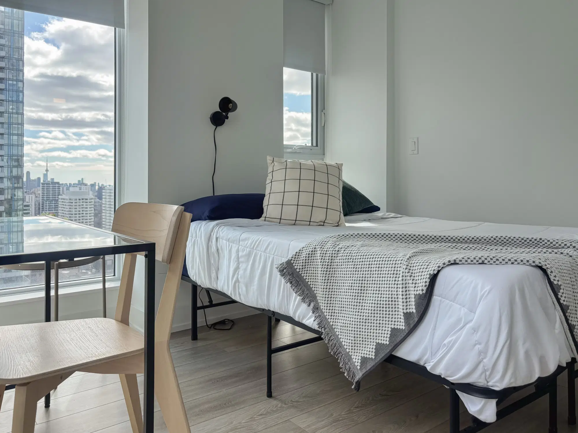 200 Redpath Ave, Toronto – Unit 2402 - Master Room ( 1 Bed 1 Bath )