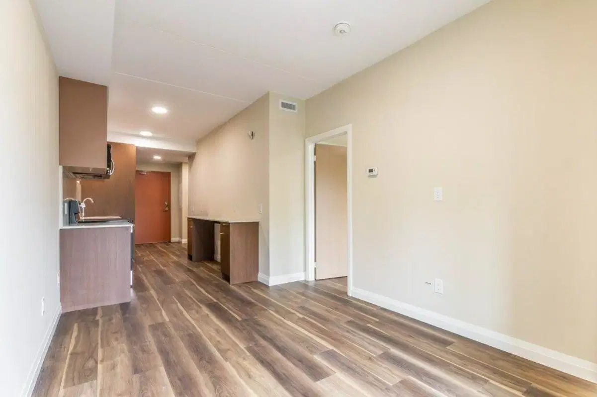 Coldstream, Waterloo – Room
