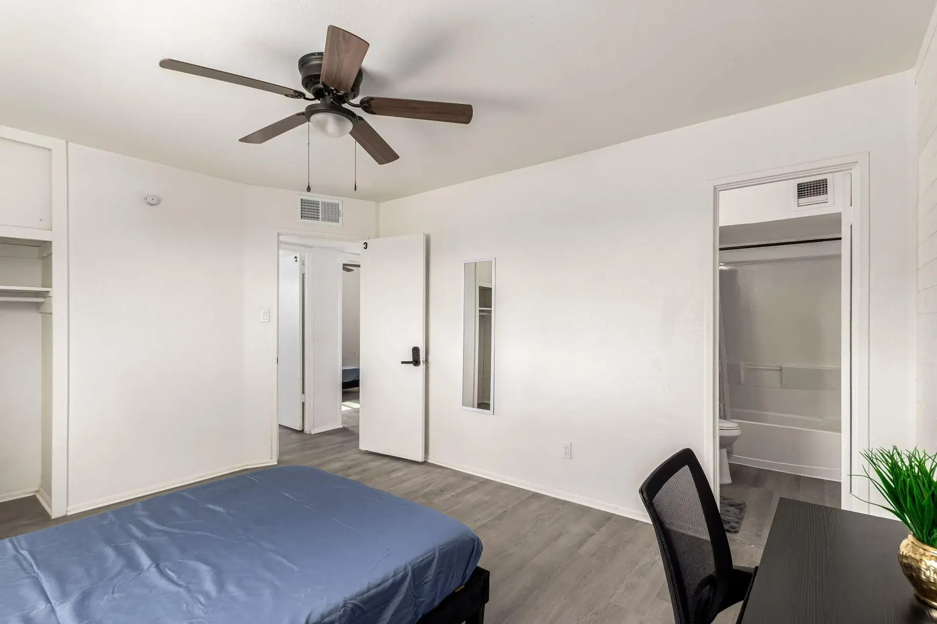PDP 85017, Phoenix – #71931: Room in 10 Bed 4 Bath