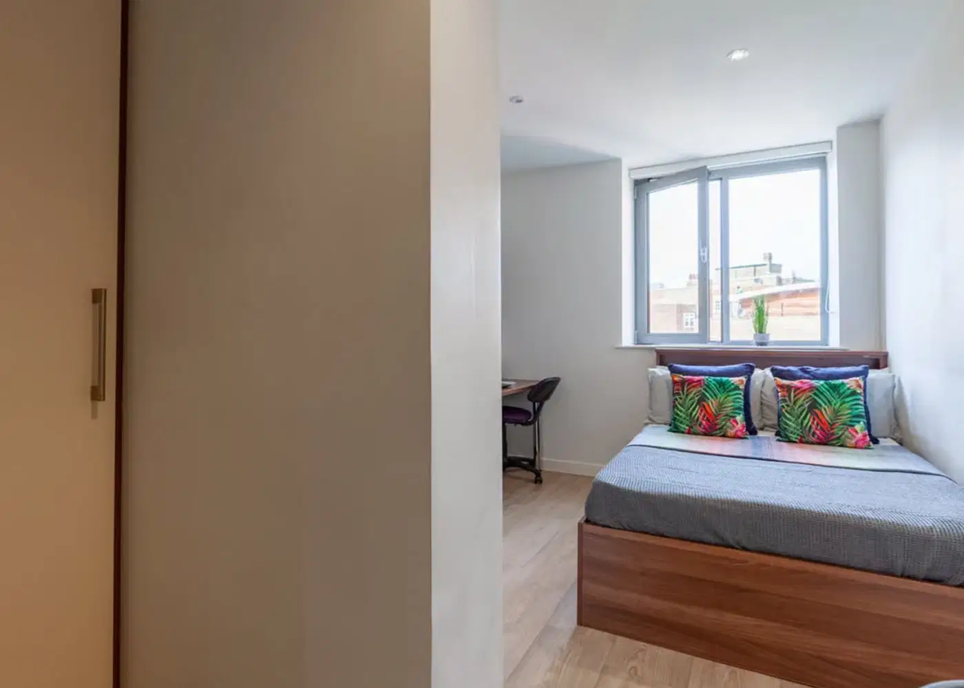 LST Central Studios, London – Standard Studio