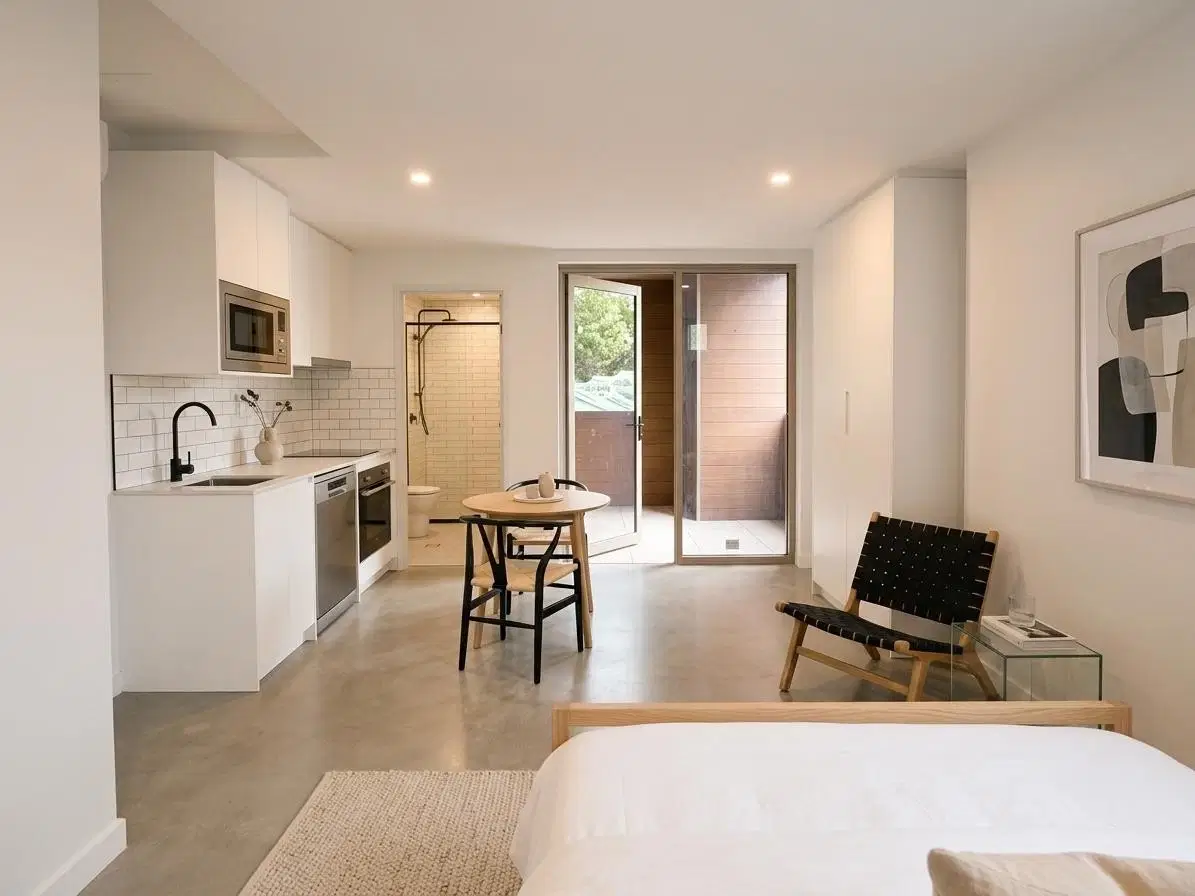 1 Bedroom Apartment, 26 Sparkes St, Camperdown, Australia NSW 2050 – Common Area