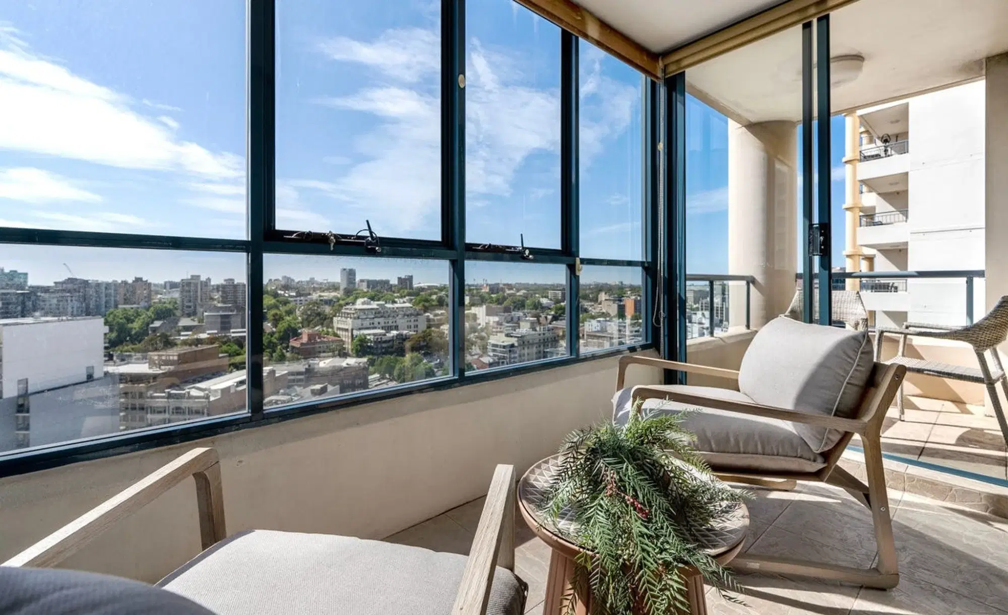 Room in a 3 Bedroom Apartment, 303 Castlereagh Street, Haymarket, Australia NSW 2000 – Exterior
