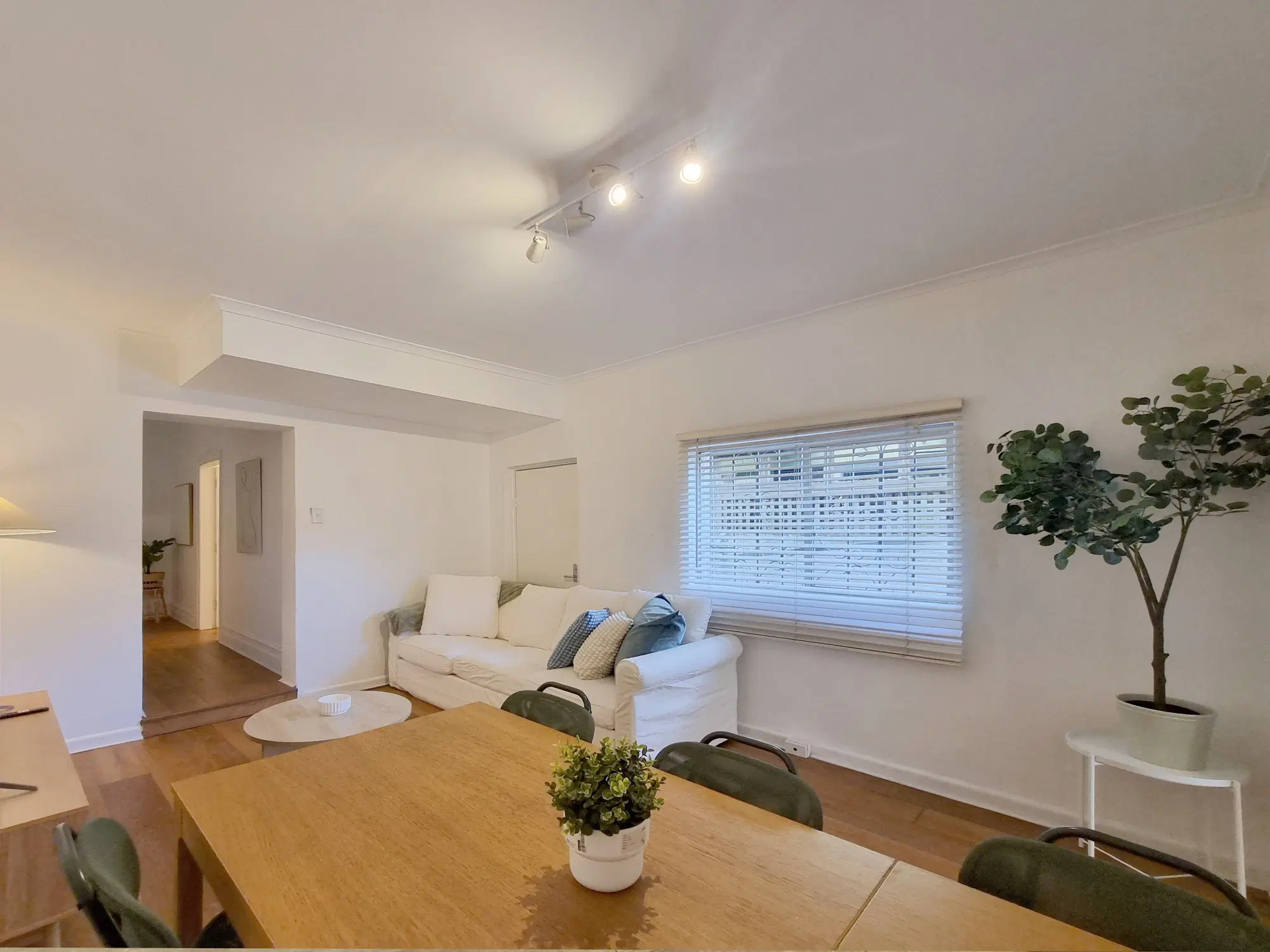 Room in a 5 Bedroom Apartment, 33 Young Street, Redfern, Australia NSW 2016 – Common Area
