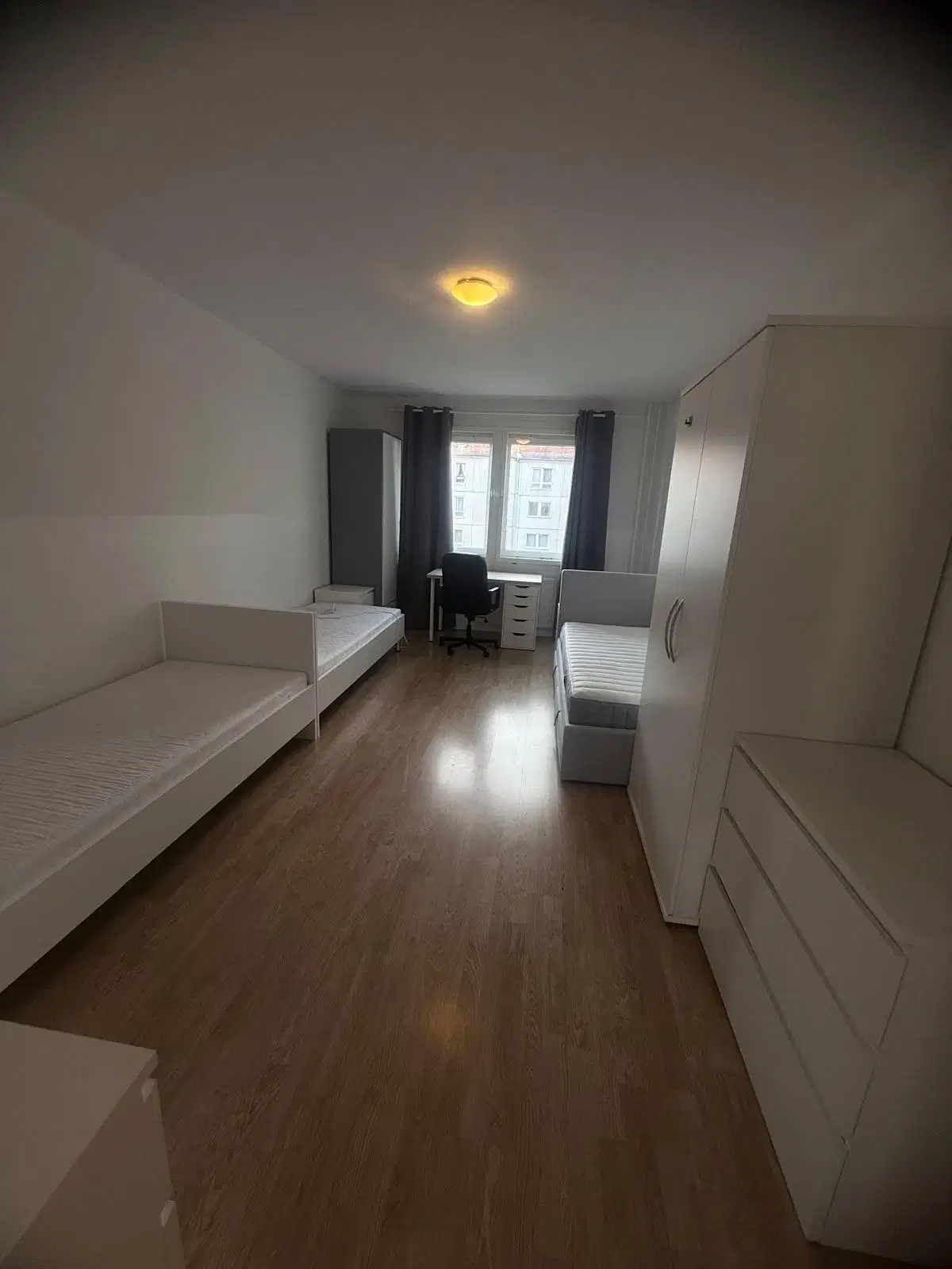 AR 10117, Berlin – 3 Bedroom 1 Bathroom Apartment | 1~1157 Apt 703