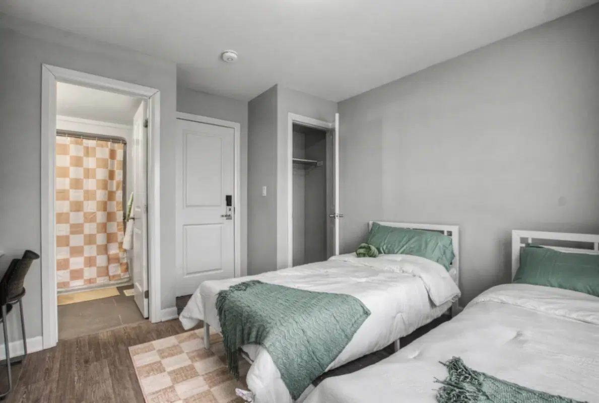 Arcadian Students, Barrie – Room in 5 bed 5 Bath