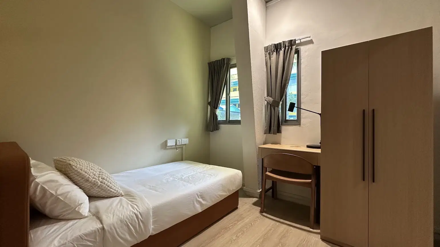 Commune on Henderson, Singapore – Twin Bed Studio | 2 Bath