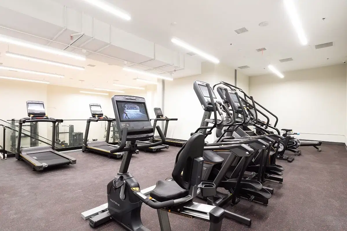 Gemma South, Los Angeles – Amenities