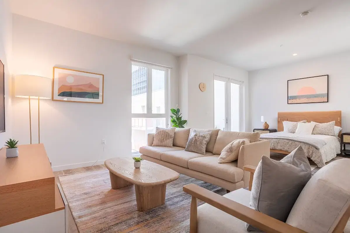 Gemma North, Los Angeles – Common Area