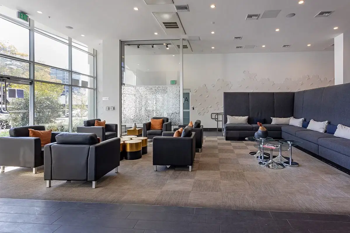 Luna, Los Angeles – Common Area