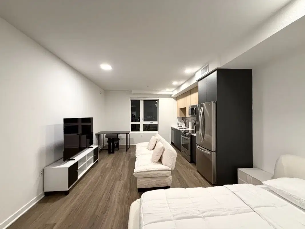 Western Station, Los Angeles – Bedroom