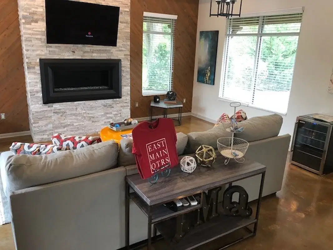 East Main Quarters, Murfreesboro – Amenities