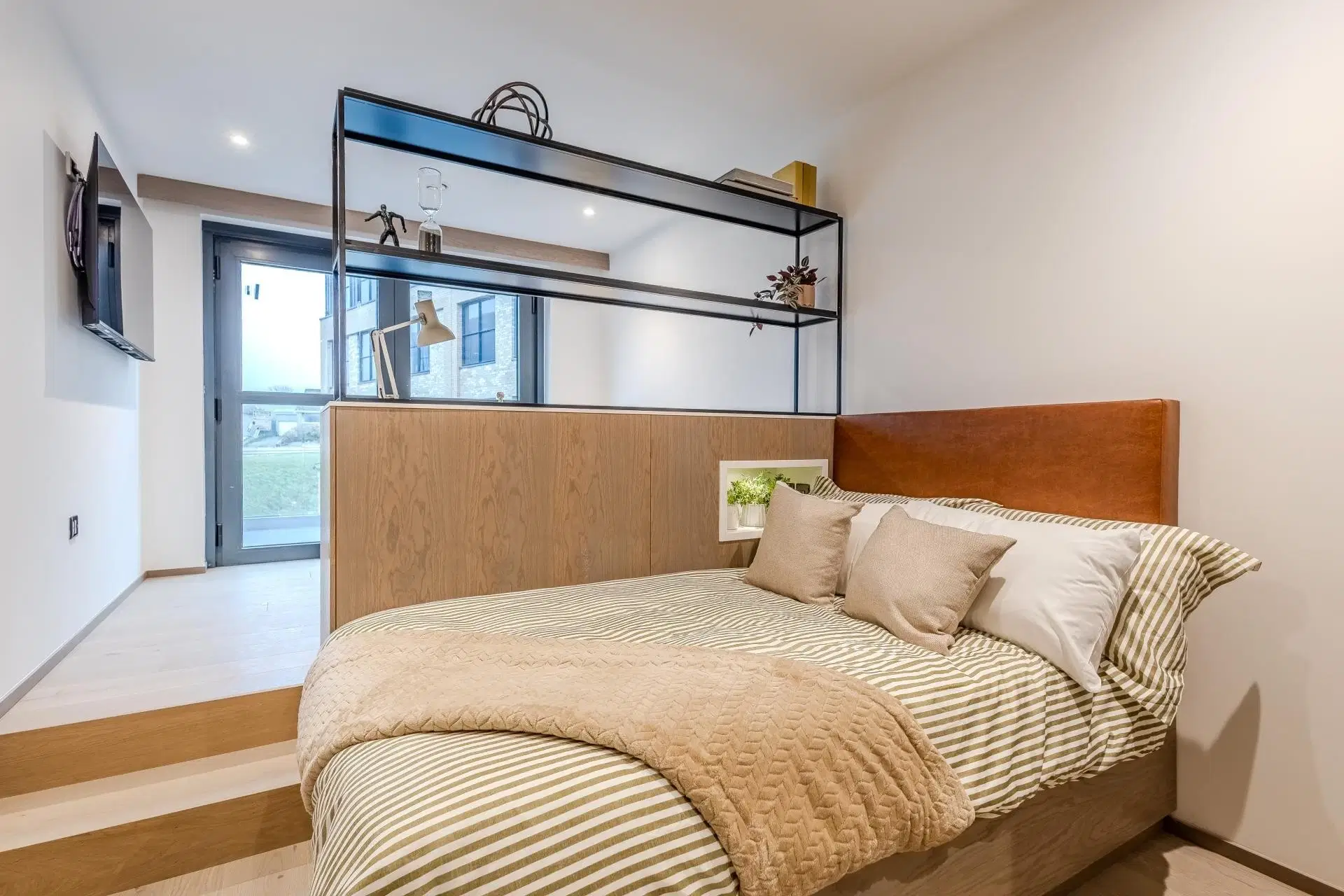 East Sands, St Andrews – Balcony Signature Studio