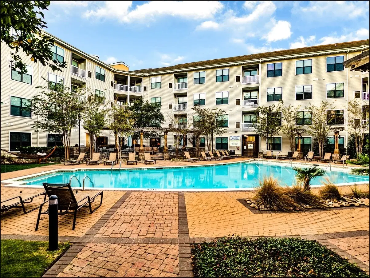 Saga Columbia, Columbia – Exterior