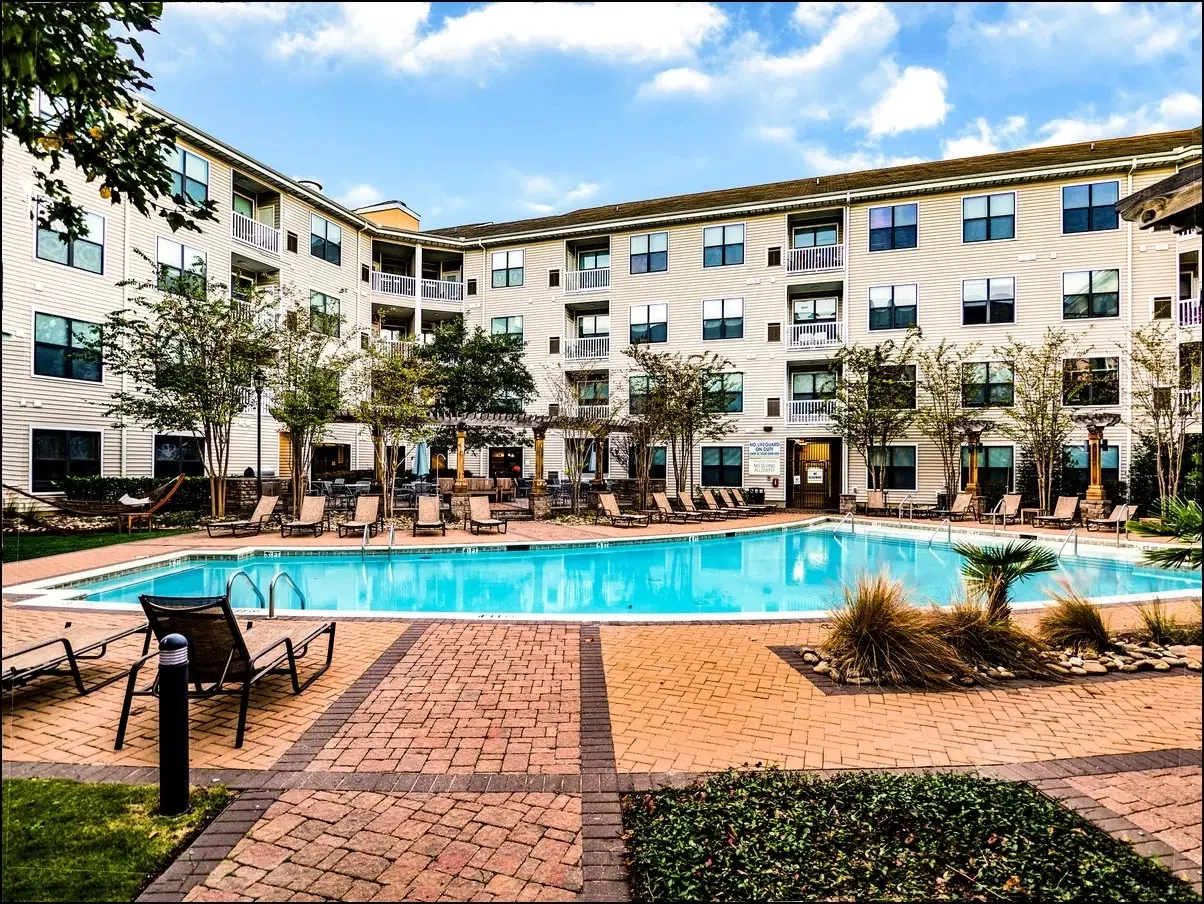 Saga Columbia, Columbia – Exterior