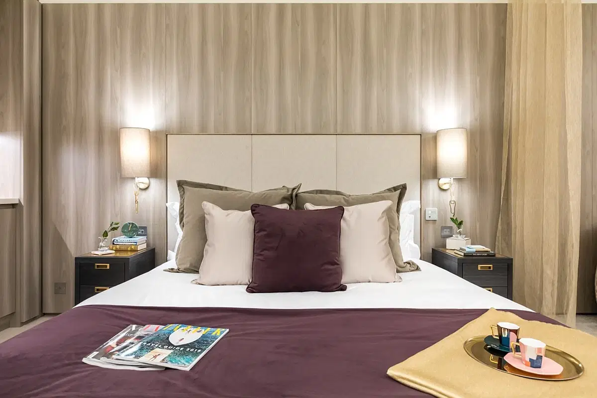 The Quarters Swiss Cottage, London – Deluxe