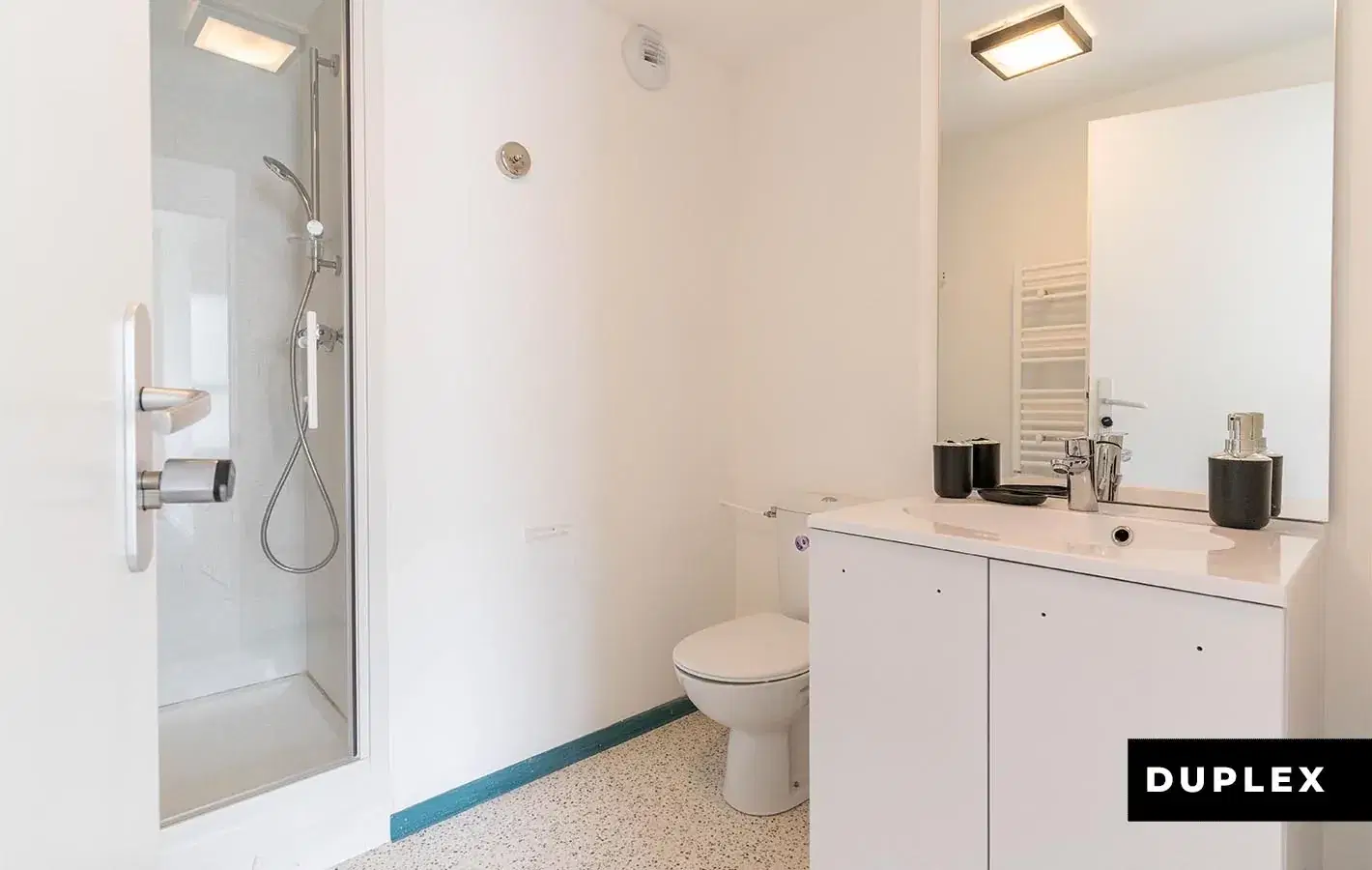 Hacker Residence, Palaiseau – Duplex Private Room