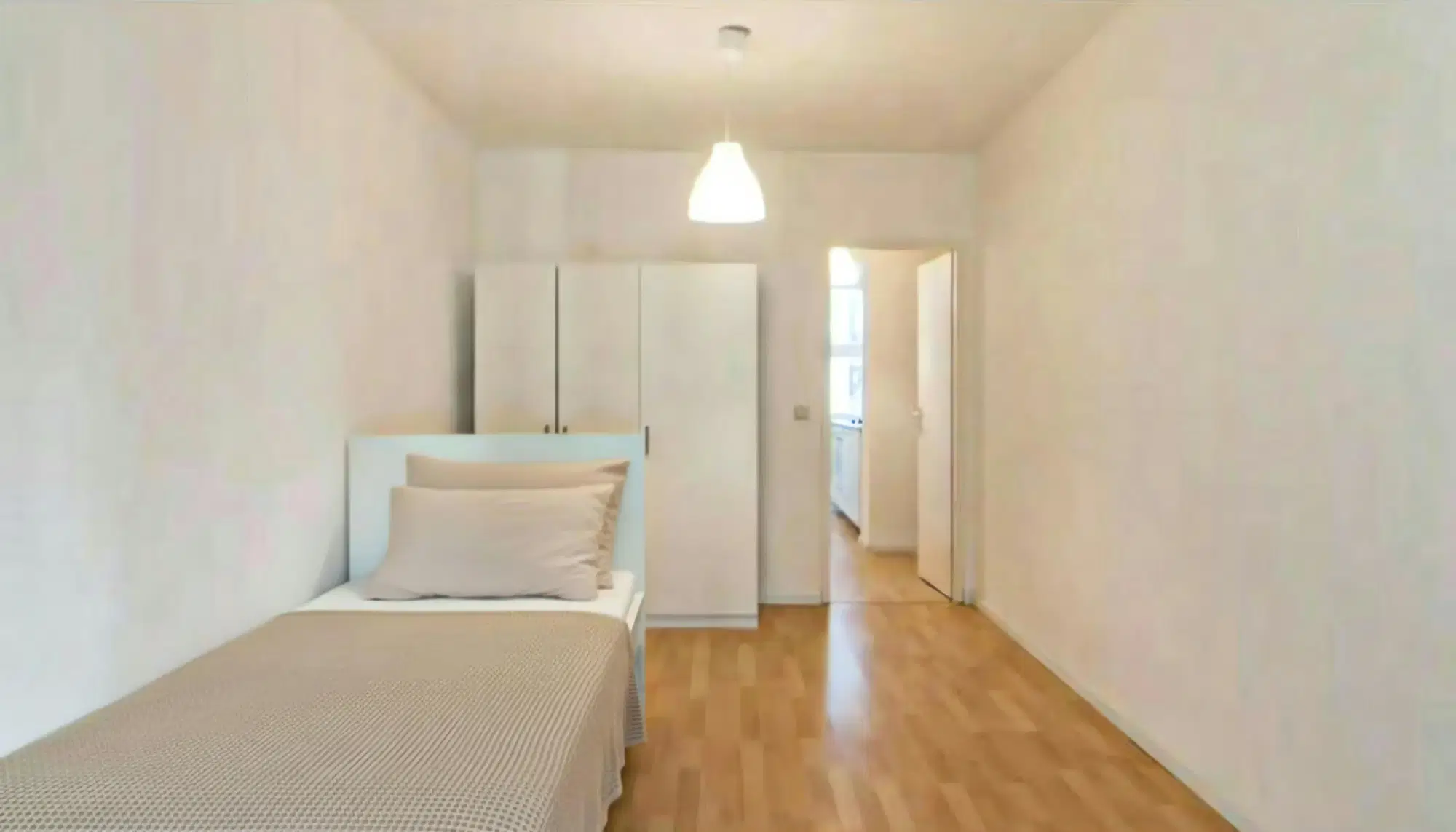 RM Charlottenstraße 97b, Berlin – Room In a 4 Bed 1 Bath (#12.3.4.)