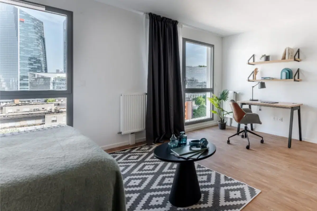 Canvas Paris La Défense, Paris – Diamond Accessible Studio