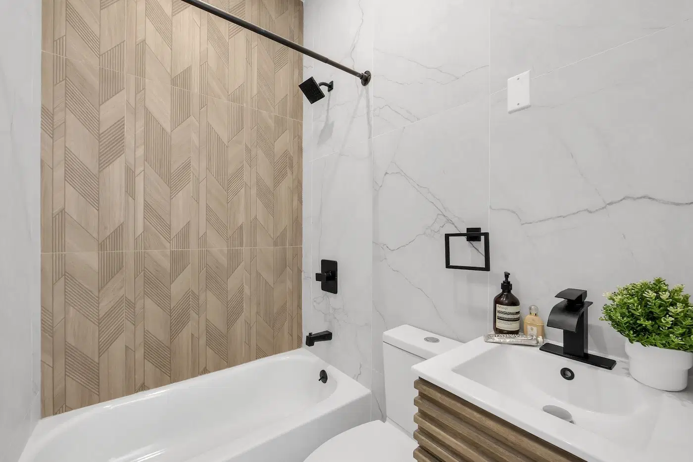 The Menahan House, New York – Bathroom