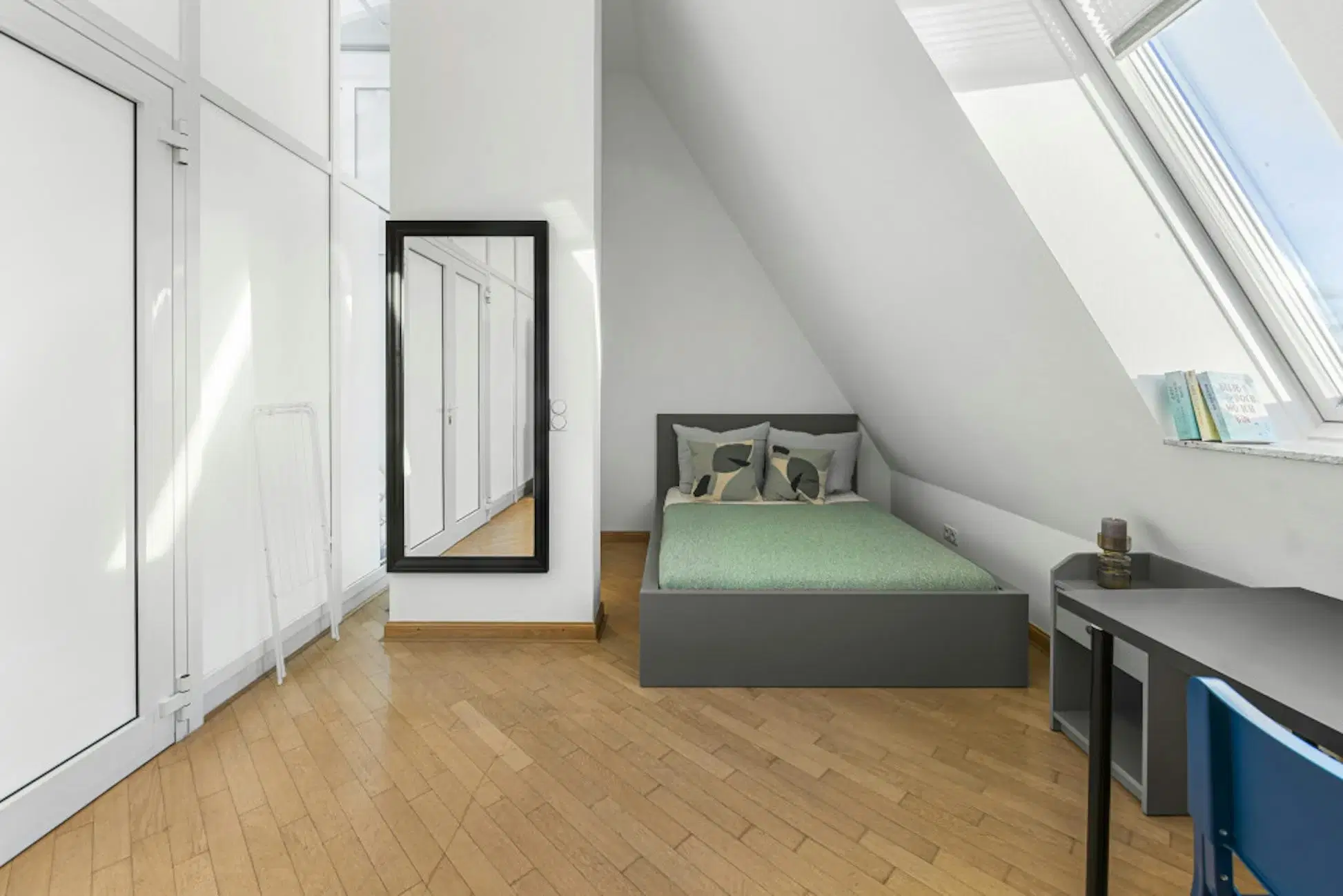 RM Heerstraße 2, Berlin – Room in a 13 Bed 4 Bath (#HE2.51.12.)