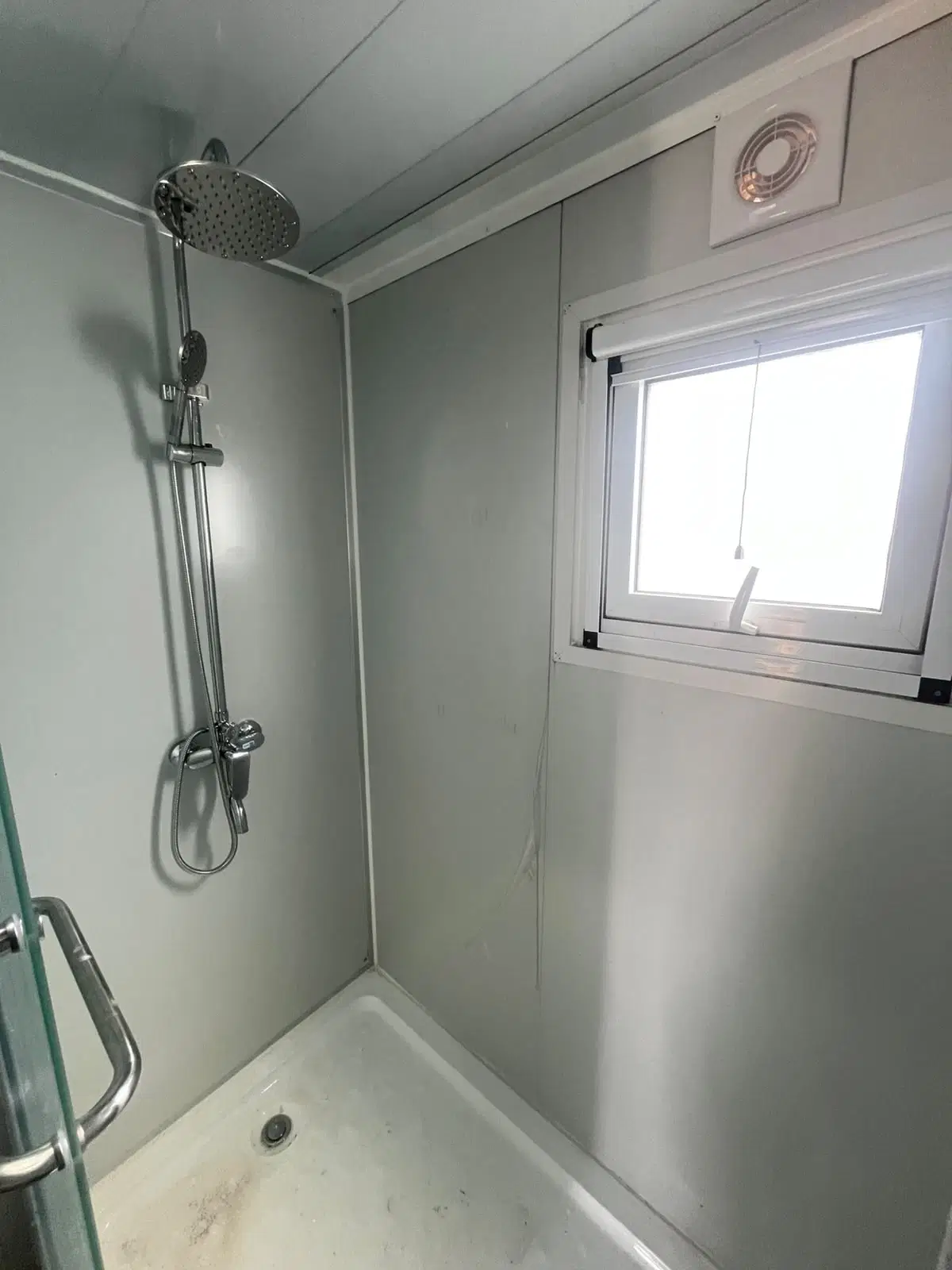 Room in a 2 Bedroom House, 195 Barton Rd E, Dundrum, Dublin D14 N765 – Bathroom