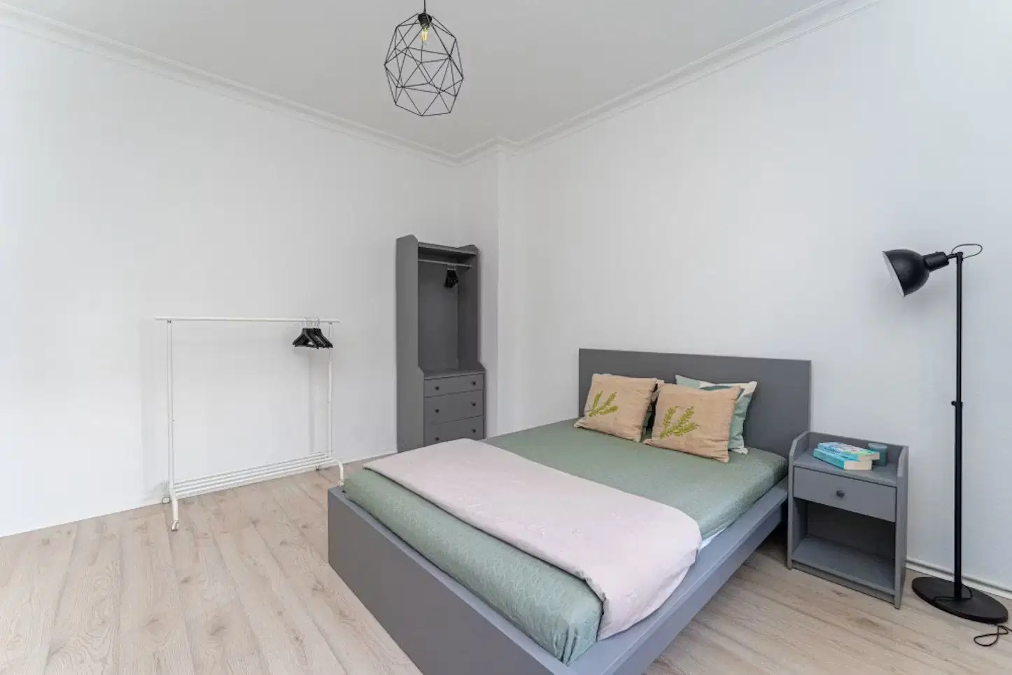 RM Lauterberger Straße 42, Berlin – Room In 3 Bed 1 Bath (#L42.01.2.)
