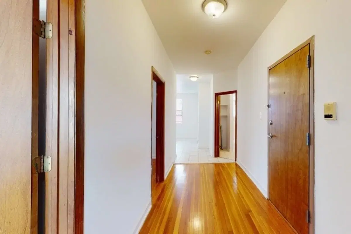 5500 S. Cornell Avenue, Chicago – 3 Bed 1 Bath