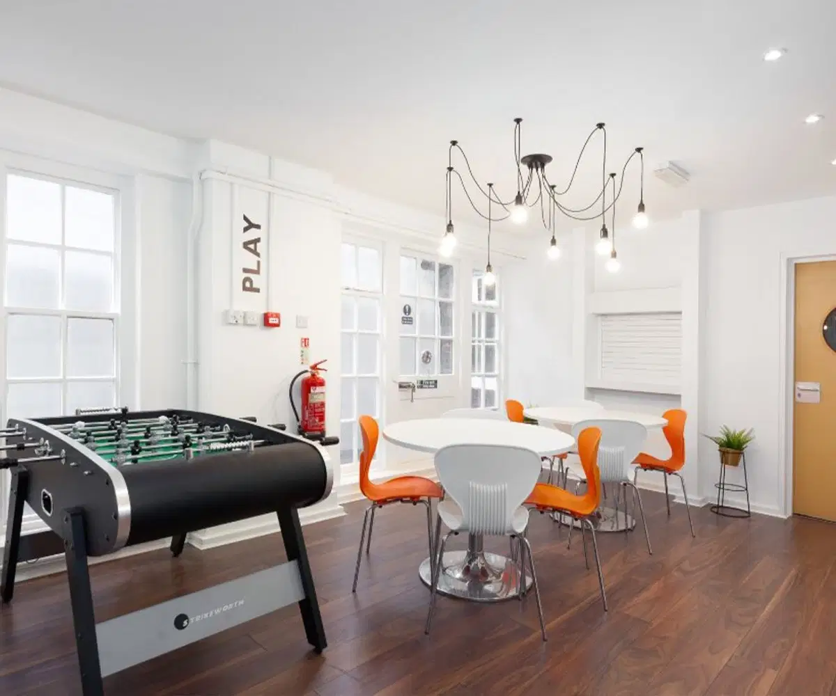 LST Louise House, London – Common Area