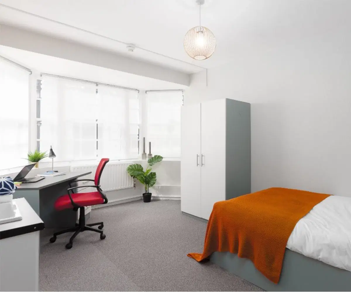 LST Louise House, London – Premium Plus