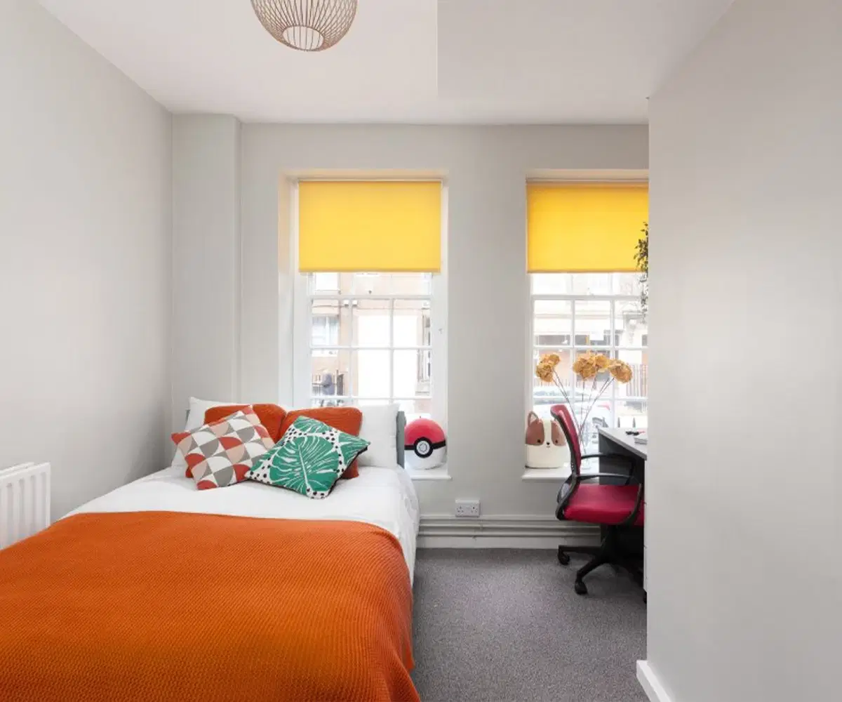 LST Louise House, London – Standard Room