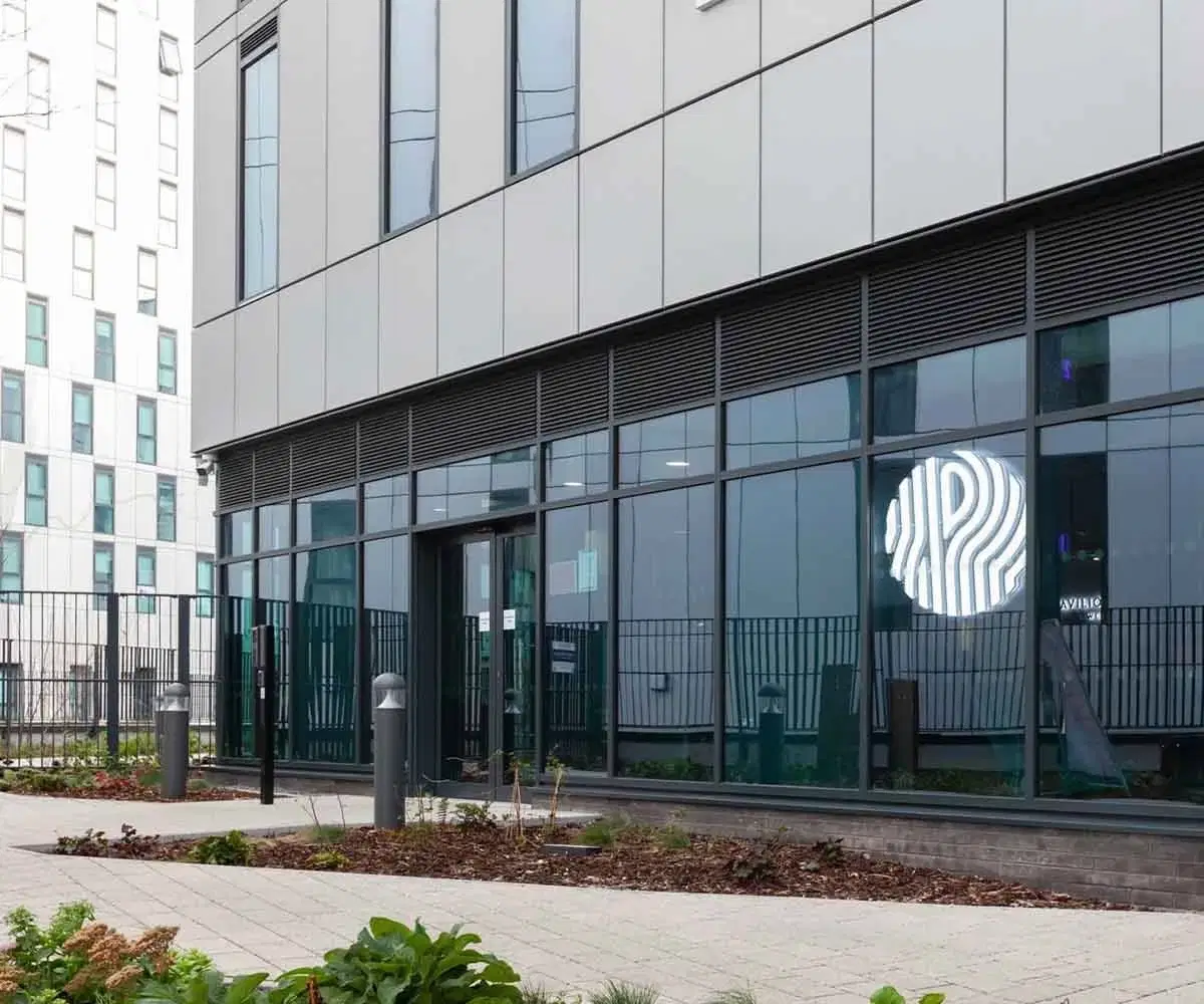 LST Pavilion Court, London – Exterior