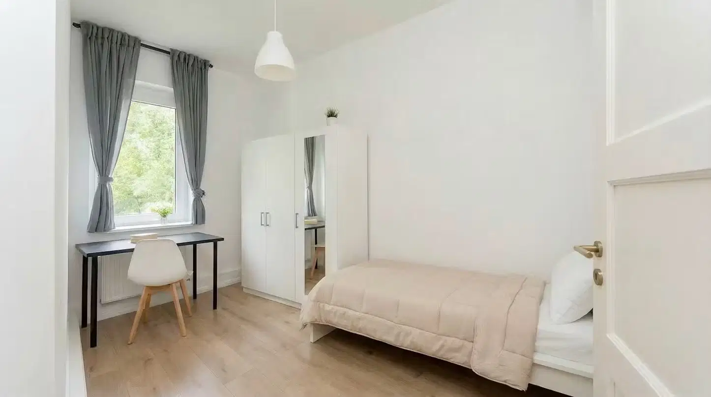 RM Lauterberger Straße 45, Berlin – Room In 3 Bed 1 Bath (#L11.3.)