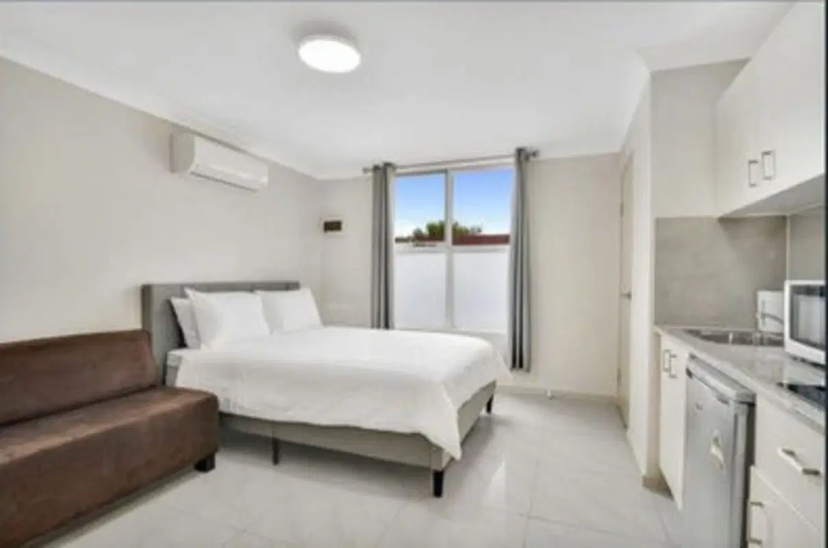 Comodo Homes - The Horsley Drive Smithfield, Sydney