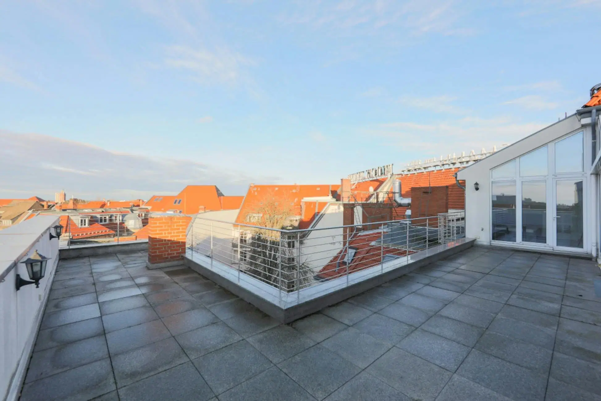 RM Heerstraße 2, Berlin – Room in a 13 Bed 4 Bath (#HE2.51.8.)