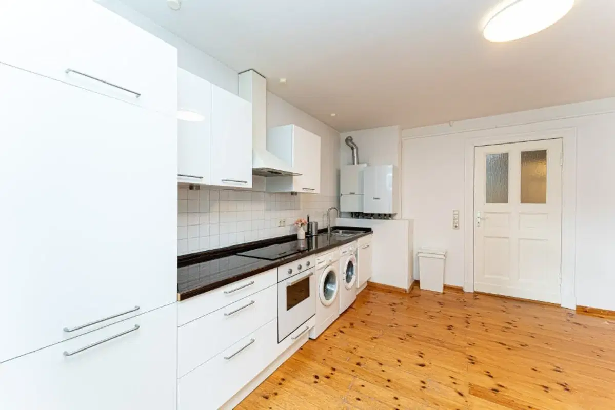 RM Heinrich-Roller-Straße 11, Berlin – Room in a 4 Bed 1 Bath (#HR51.4.