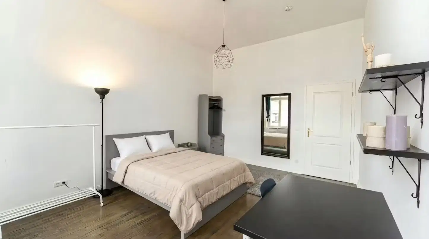 RM Uhlandstraße 29, Berlin – Room in a 6 Bed 1 Bath (#U29.HH.01.3.)