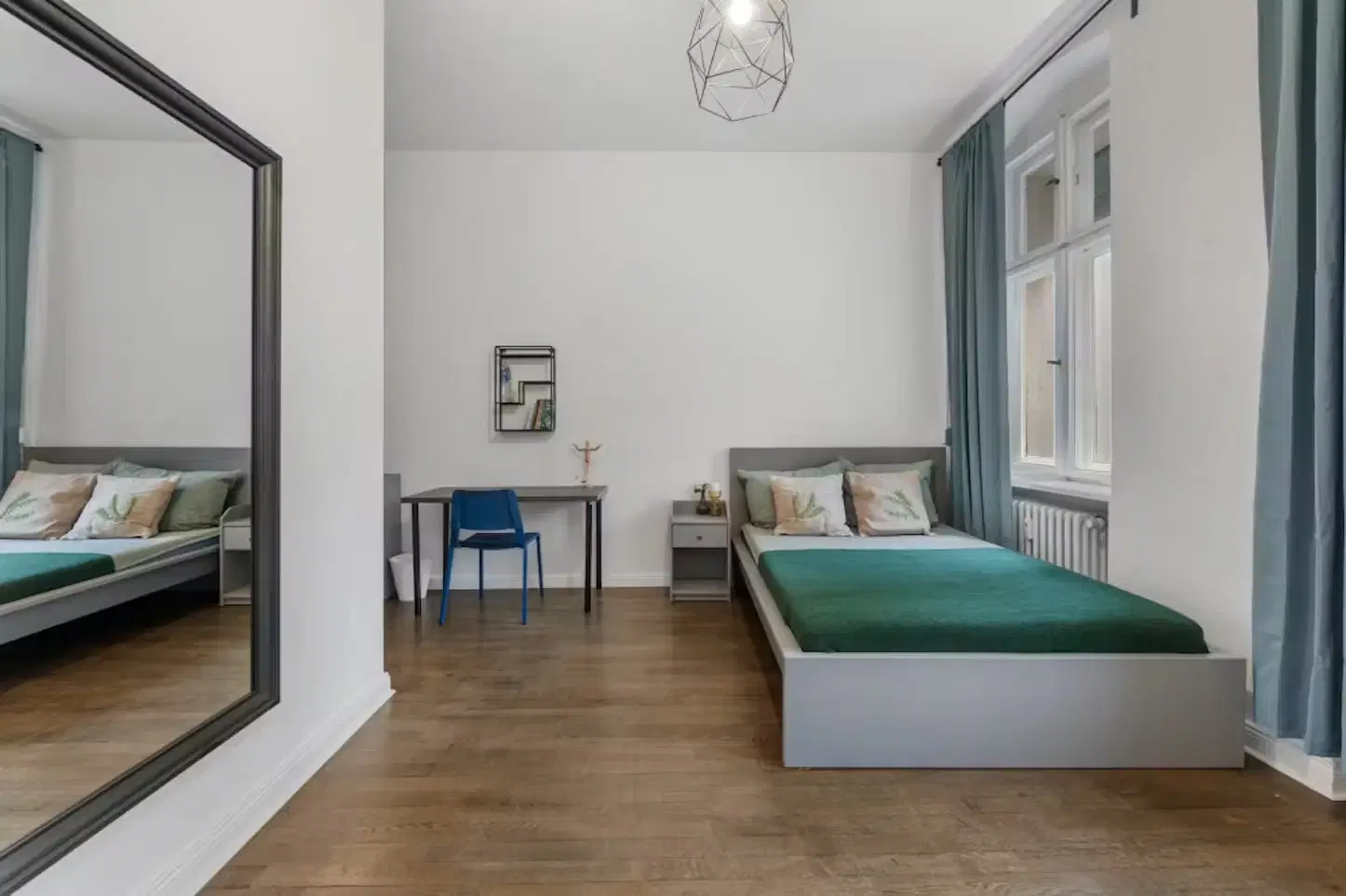 RM Uhlandstraße 29, Berlin – Room in a 9 Bed 3 Bath (#U29.HH.02.2.)
