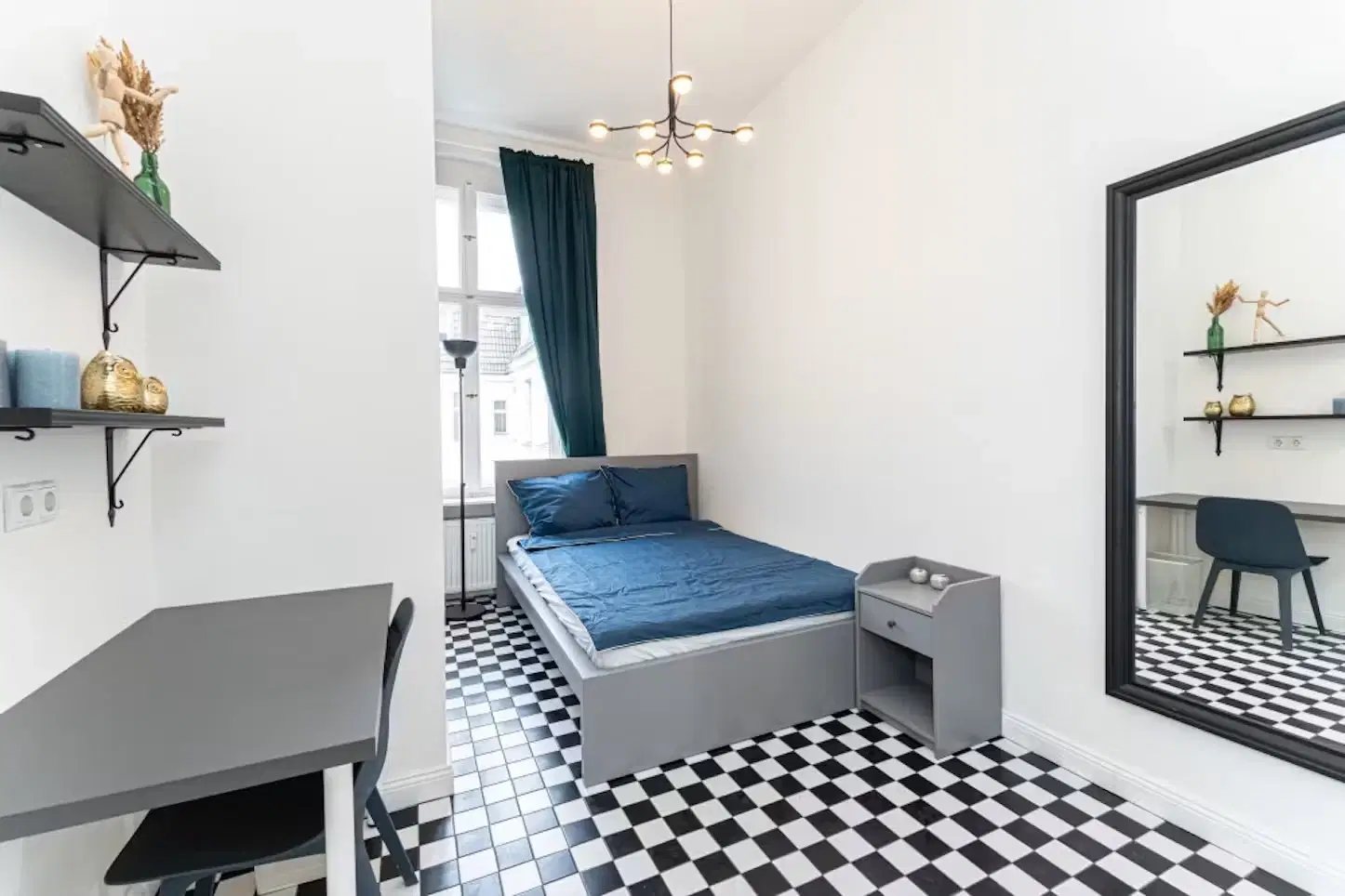 RM Uhlandstraße 29, Berlin – Room in a 5 Bed 1 Bath (#U29.HH.41.1.)